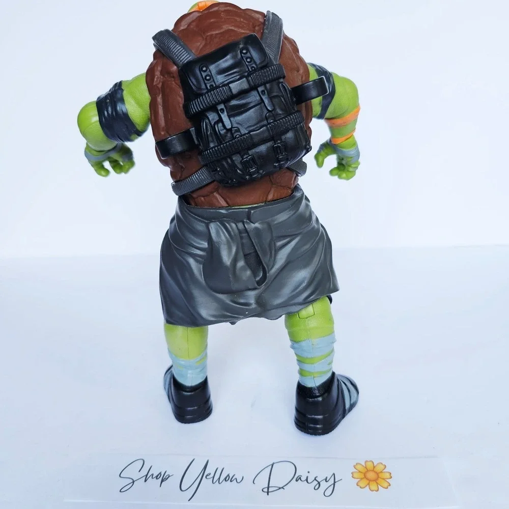 2014 Playmates TMNT Michelangelo 11